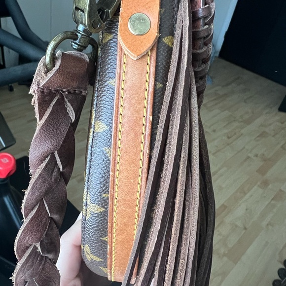 Reworked Vintage Louis Vuitton Chantilly MM - Picture 9 of 10